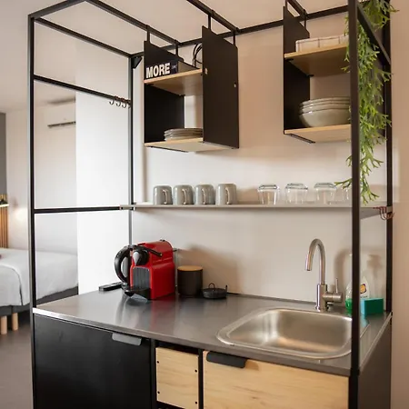 N31 Spacious With Ac Апартаменти